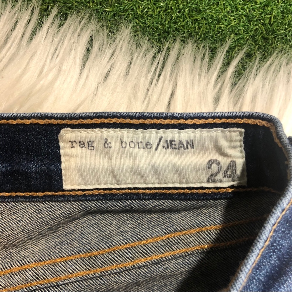 Rag & Bone Jeans Skinny in Woodford Dark Wash - Picture 7 of 8